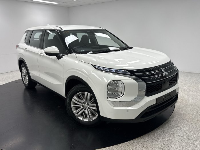 2024 Mitsubishi Outlander