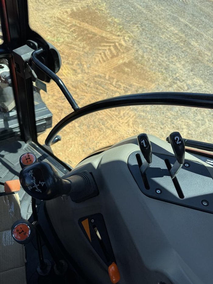 2017 CASE IH Farmall Jx100 Tractor