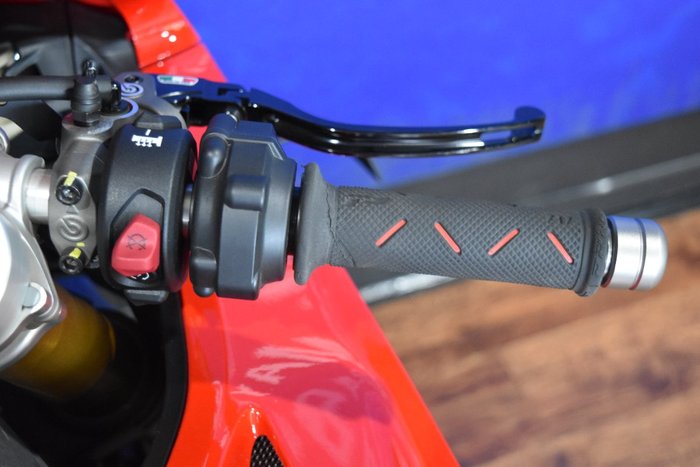 2023 Ducati PANIGALE V4 S Red