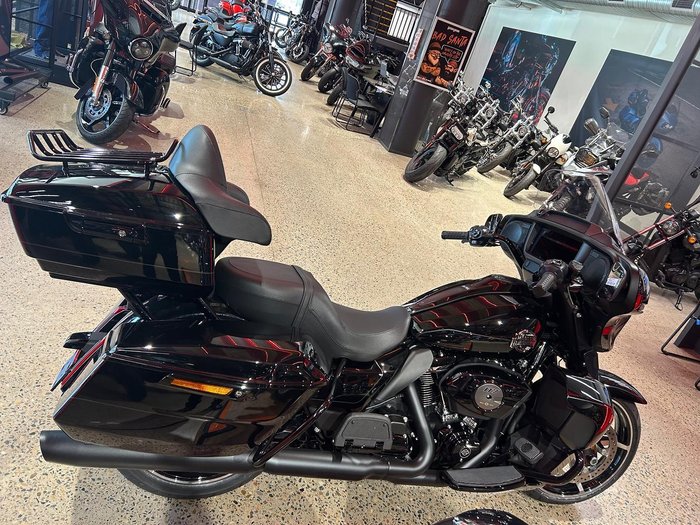 2025 Harley-Davidson Street Glide Ultra 117 (FLHXU) Touring Black