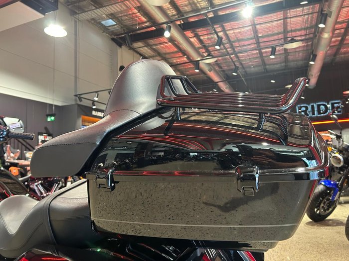 2025 Harley-Davidson Street Glide Ultra 117 (FLHXU) Touring Black