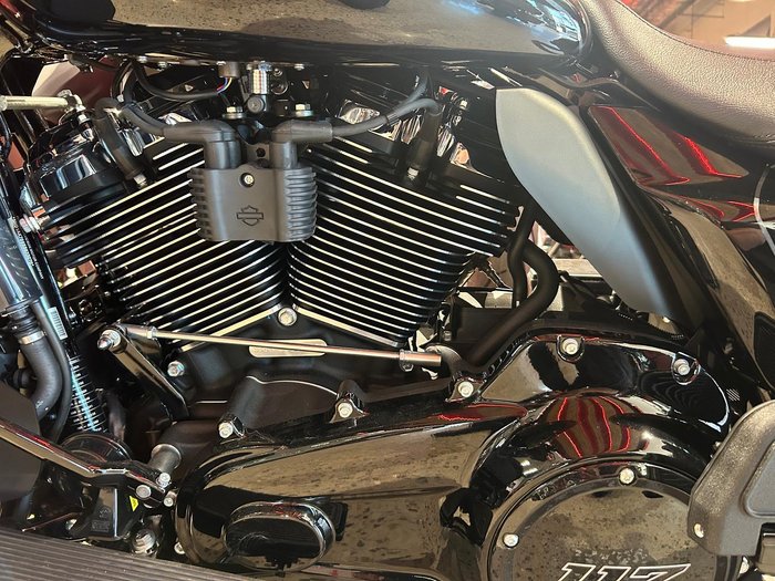 2025 Harley-Davidson Street Glide Ultra 117 (FLHXU) Touring Black