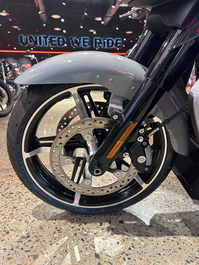 2025 Harley-Davidson Street Glide Ultra 117 (FLHXU) Touring