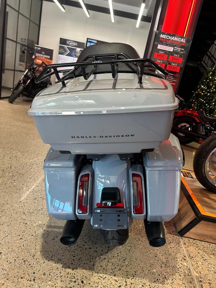 2025 Harley-Davidson Street Glide Ultra 117 (FLHXU) Touring