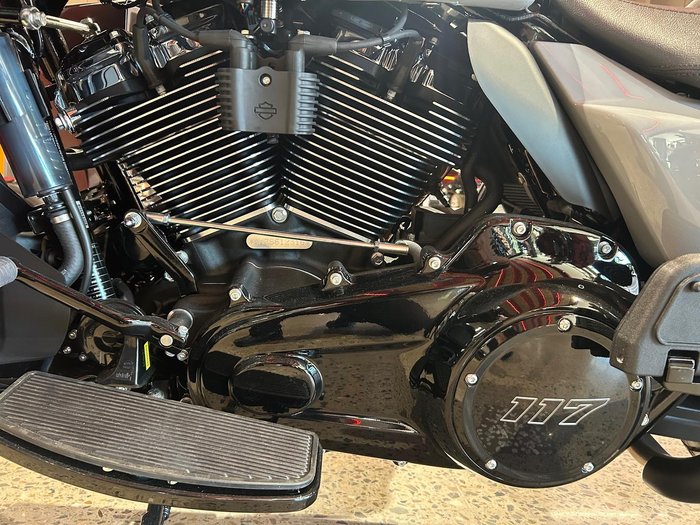 2025 Harley-Davidson Street Glide Ultra 117 (FLHXU) Touring