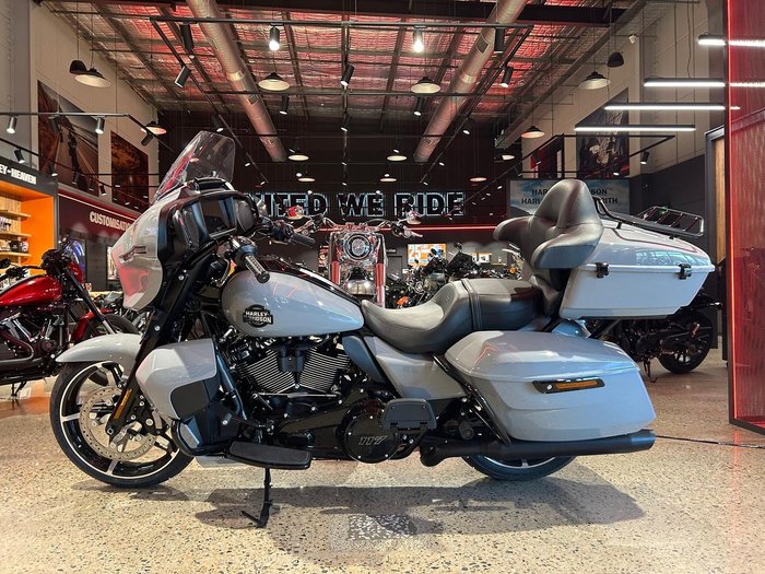 2025 Harley-Davidson Street Glide Ultra 117 (FLHXU) Touring
