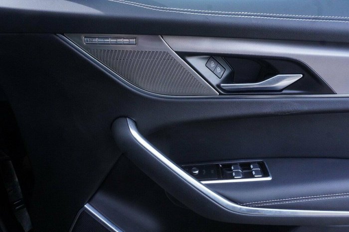 2022 Jaguar F-PACE P250 R-Dynamic SE