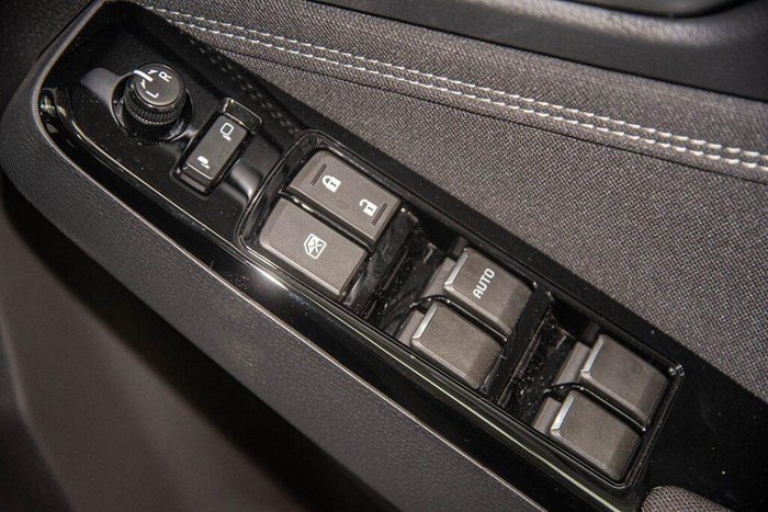 2025 Isuzu D-MAX LS-U