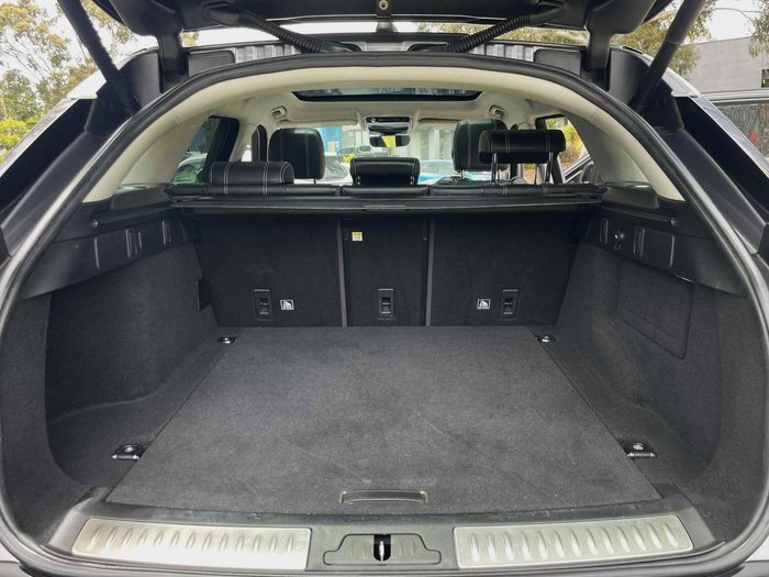 2019 Land Rover Range Rover Velar D240 SE