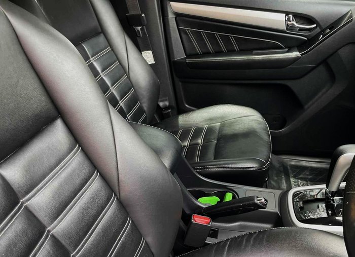 2018 Isuzu MU-X LS-T