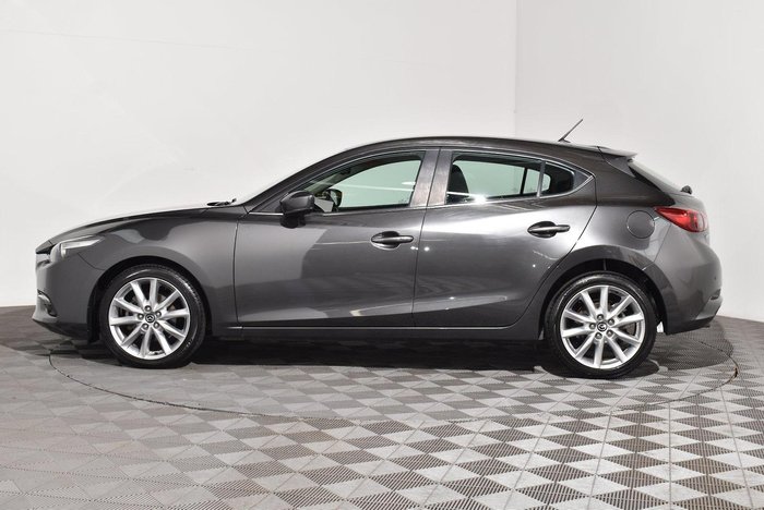 2018 Mazda 3 SP25