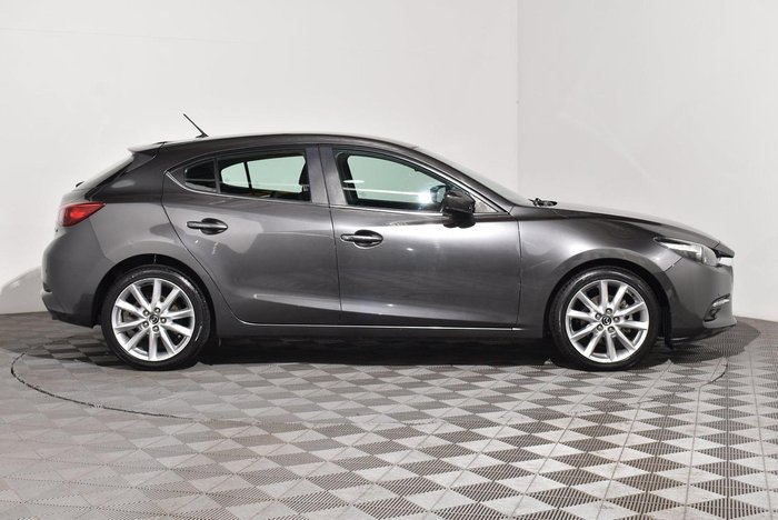 2018 Mazda 3 SP25