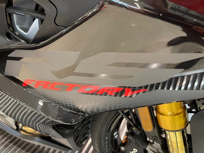 2025 Aprilia RS 660 Factory RS Black