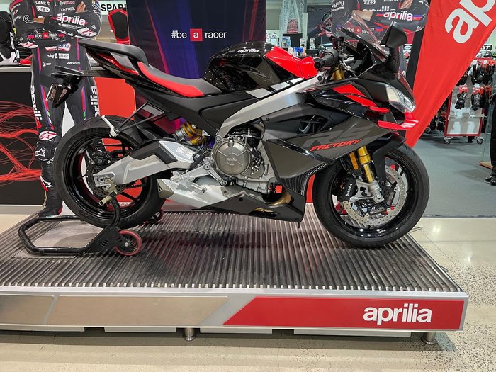 2025 Aprilia RS 660 Factory RS Black