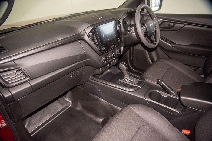 2025 Isuzu D-MAX X-RIDER