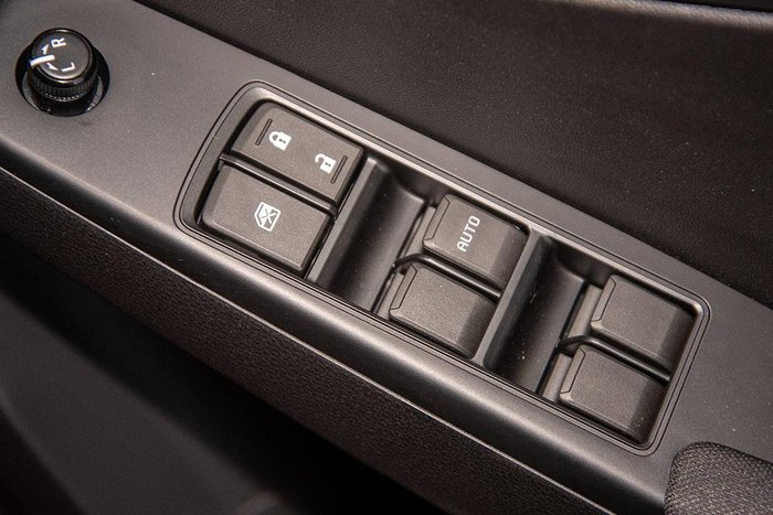 2025 Isuzu D-MAX X-RIDER