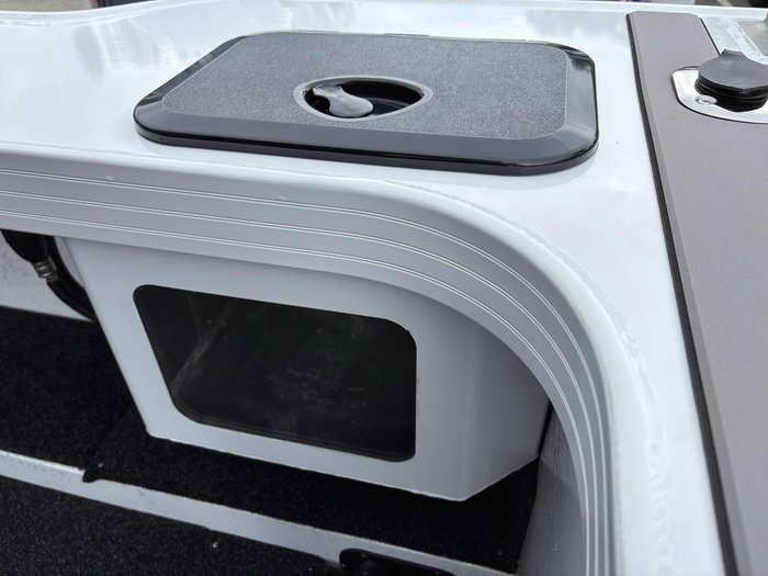 2025 QUINTREX 610 Territory Legend