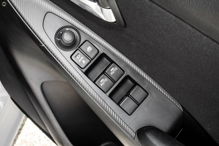 2025 Mazda 2 G15 Evolve