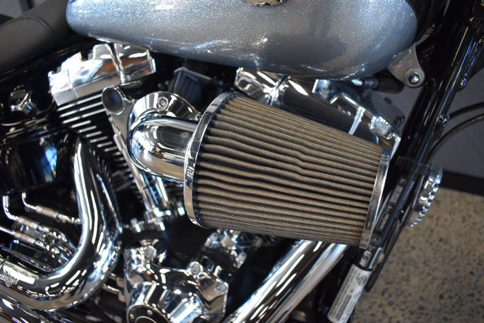 2015 HARLEY-DAVIDSON FXSB SOFTAIL BREAKOUT