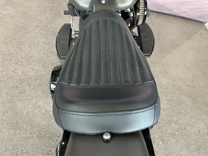 2018 Harley-davidson FLSL SOFTAIL SLIM Industrial Gray Denim