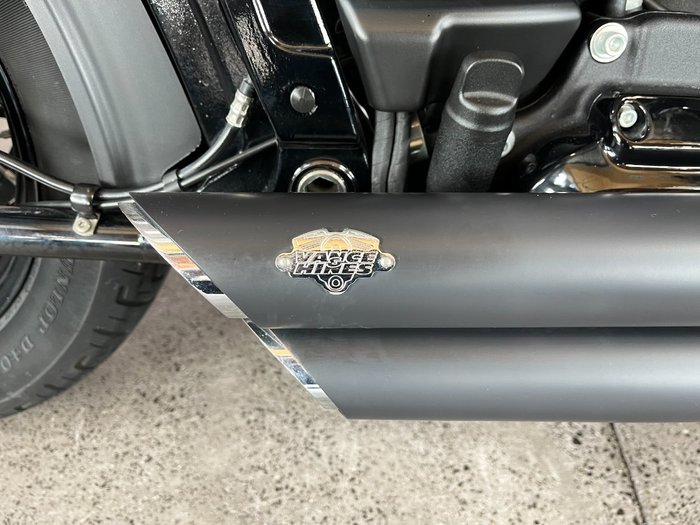 2018 Harley-davidson FLSL SOFTAIL SLIM Industrial Gray Denim