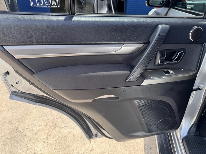 2012 Mitsubishi Pajero Platinum NW MY12 4X4 Cool Silver