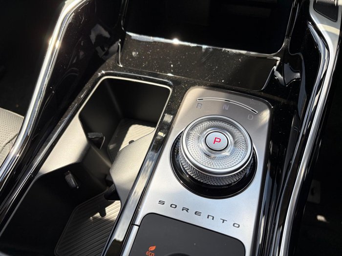 2025 Kia Sorento PHEV Sport+