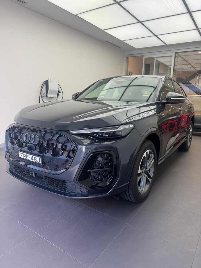 2025 Audi Q5 TFSI 150kW GU MY25 Tambora Grey