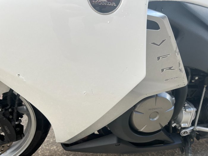 2011 Honda VFR1200F WHITE