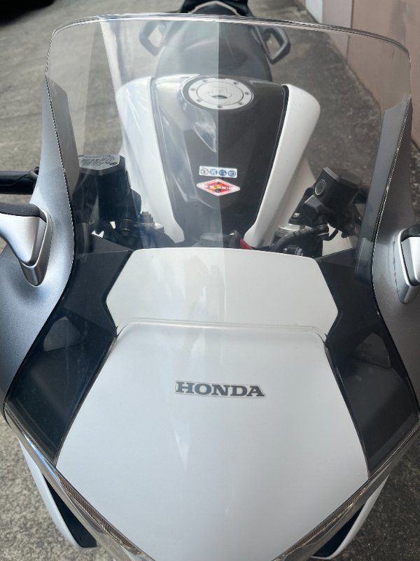 2011 Honda VFR1200F WHITE
