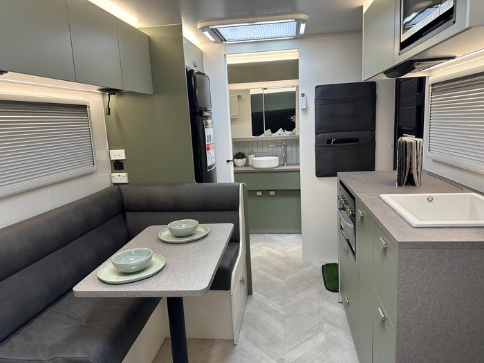 2025 New Age Caravans Manta Ray 16 Expedition My26