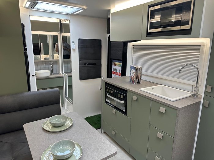 2025 New Age Caravans Manta Ray 16 Expedition My26