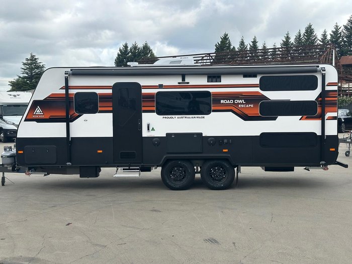 2025 New Age Caravans Roadowl 21 Ft Family My26