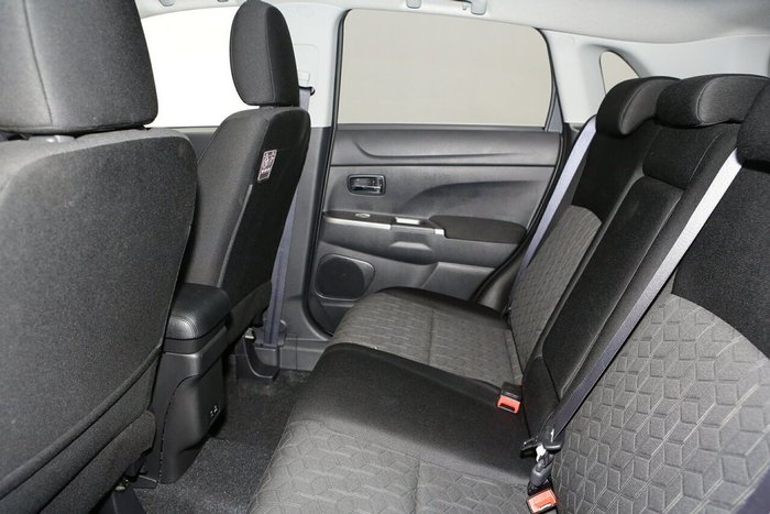 2024 Mitsubishi ASX LS