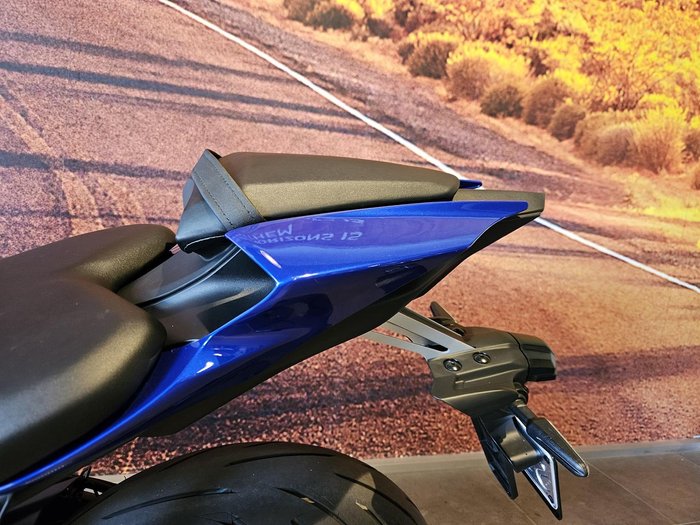 2025 Yamaha YZF-R7 LAMs YZF-R Blue