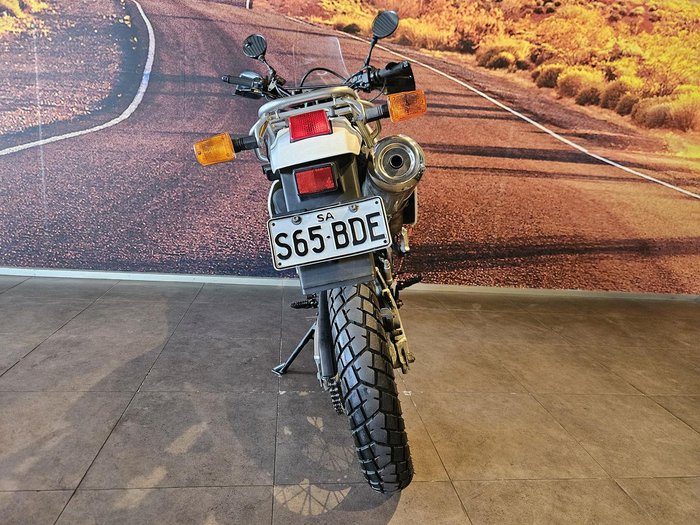 2018 Suzuki DR650SE DR White