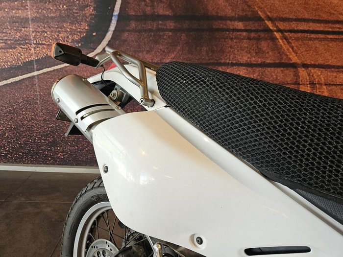 2018 Suzuki DR650SE DR White