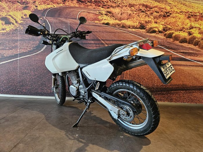 2018 Suzuki DR650SE DR White