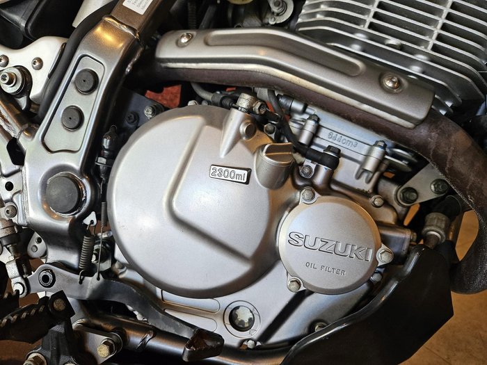 2018 Suzuki DR650SE DR White