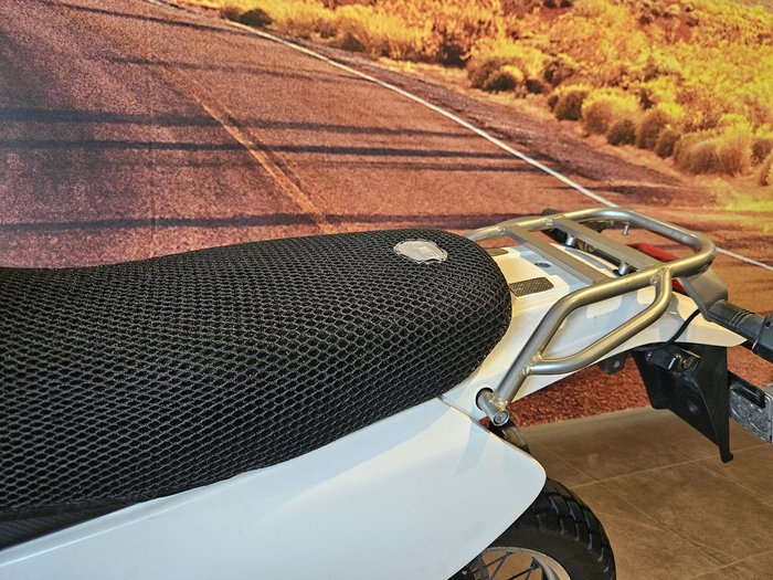 2018 Suzuki DR650SE DR White