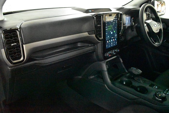 2025 Ford Everest Ambiente
