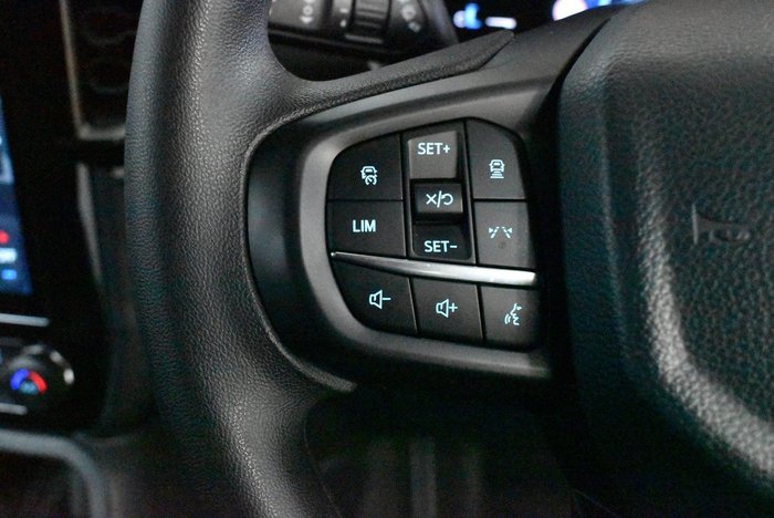 2025 Ford Everest Ambiente