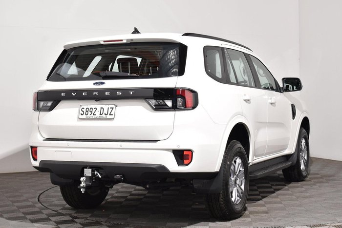 2025 Ford Everest Ambiente