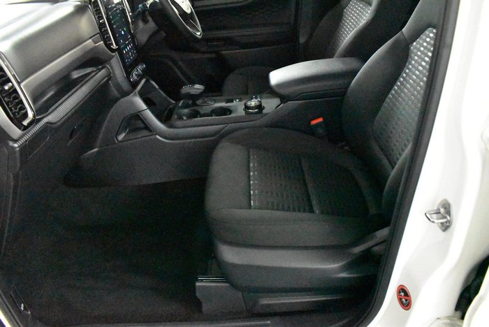 2025 Ford Everest Ambiente