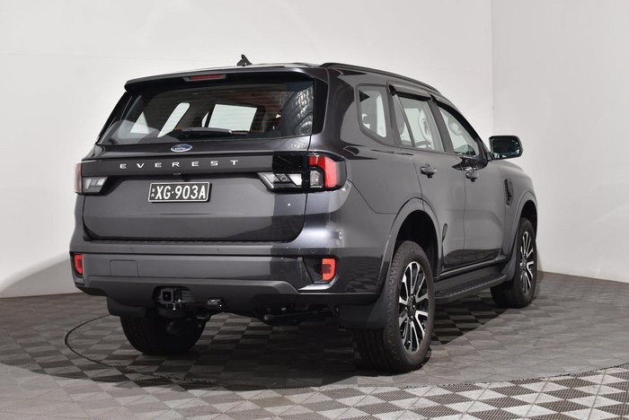 2025 Ford Everest Ambiente