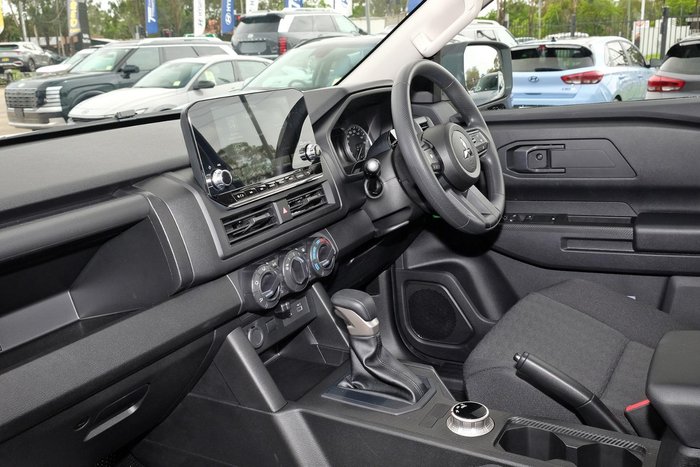 2025 Mitsubishi Triton GLX