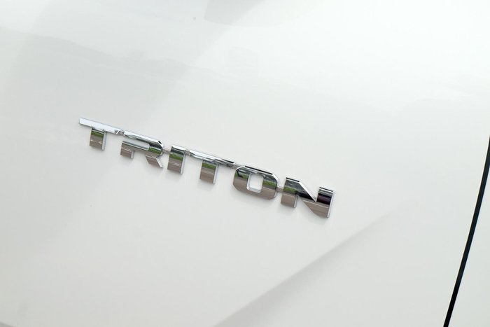 2025 Mitsubishi Triton GLX