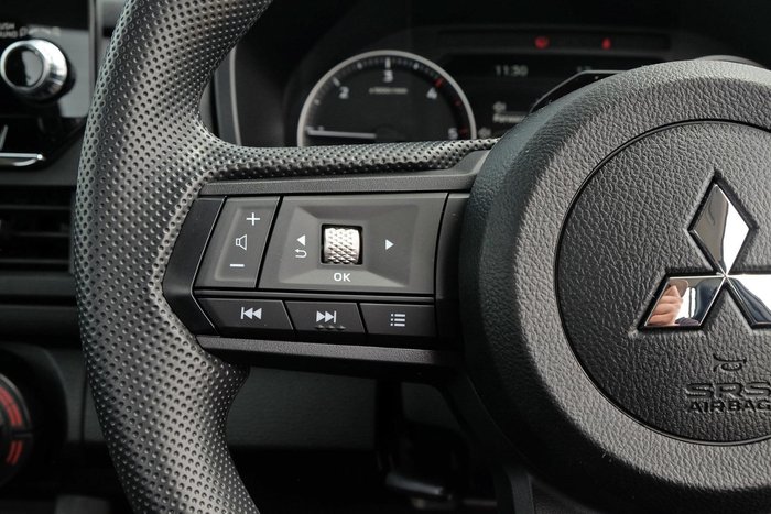 2025 Mitsubishi Triton GLX