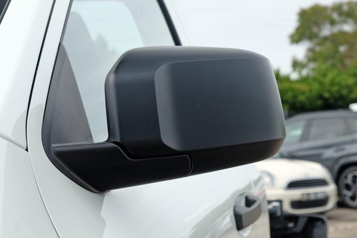 2025 Mitsubishi Triton GLX