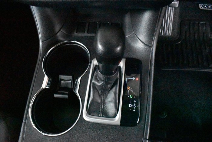 2015 Toyota Kluger GX